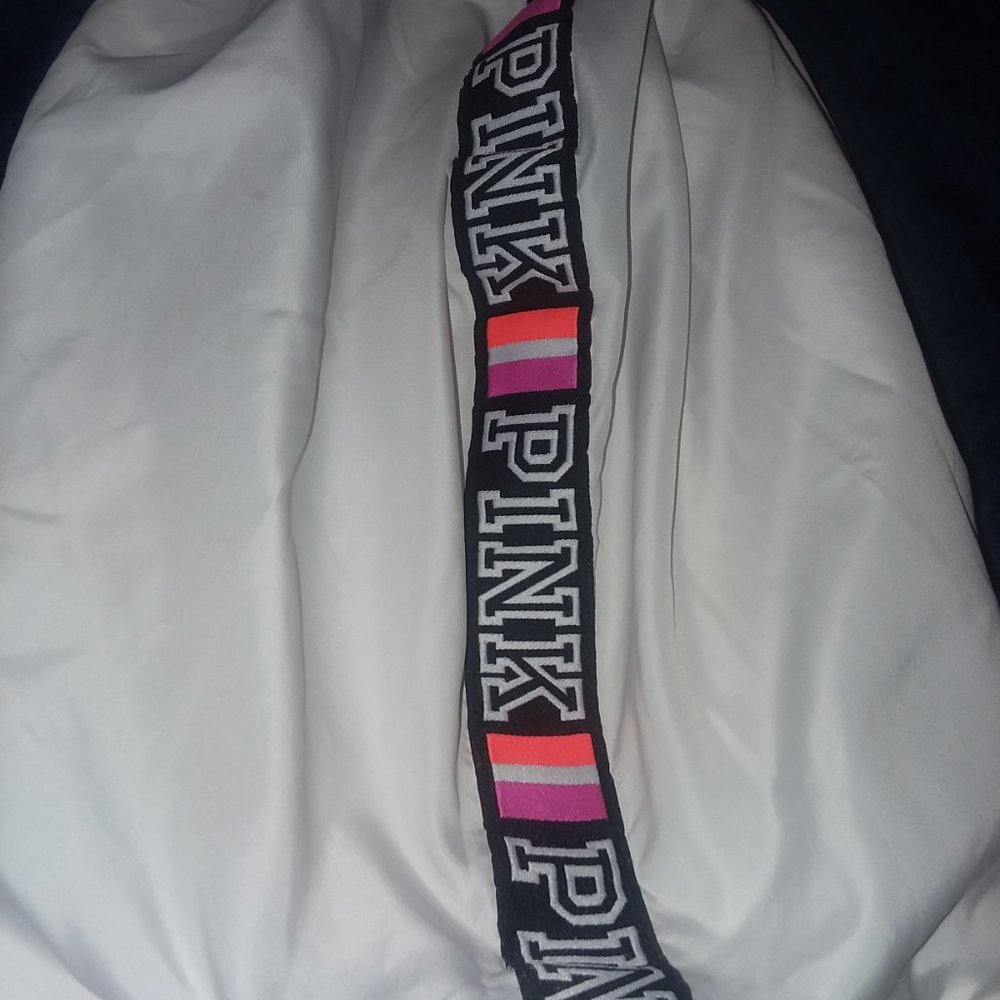 V.S.PINK sweat set RARE! - Picture 6 of 10